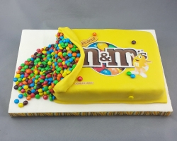 M&M