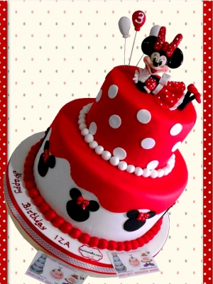 MINNIE MOUSE